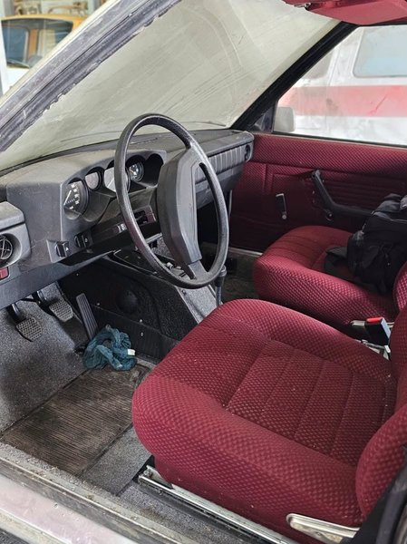 салон Tatra 613 Салон Tatra 613